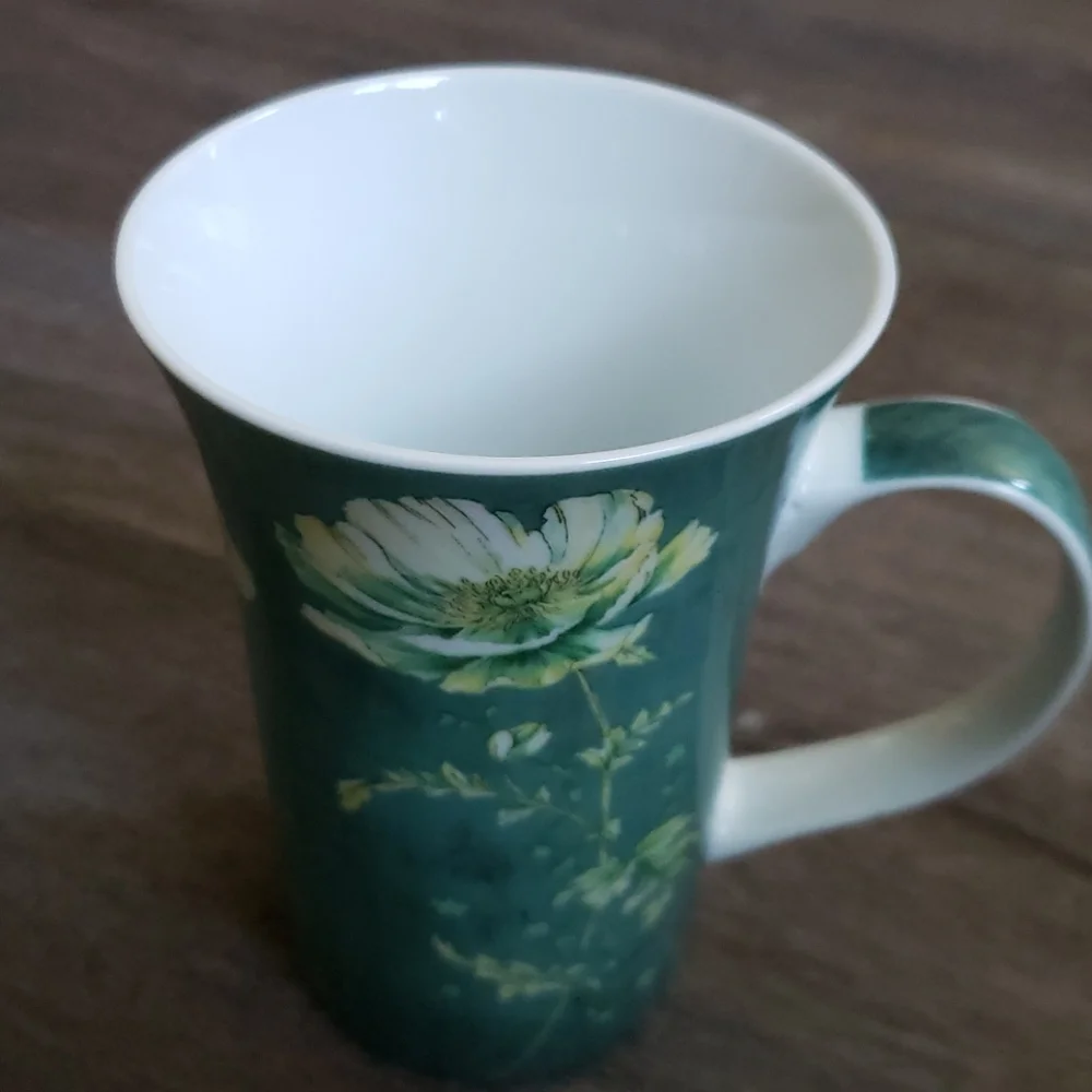 Set of 2 Porcelain Mugs and Matching Coasters